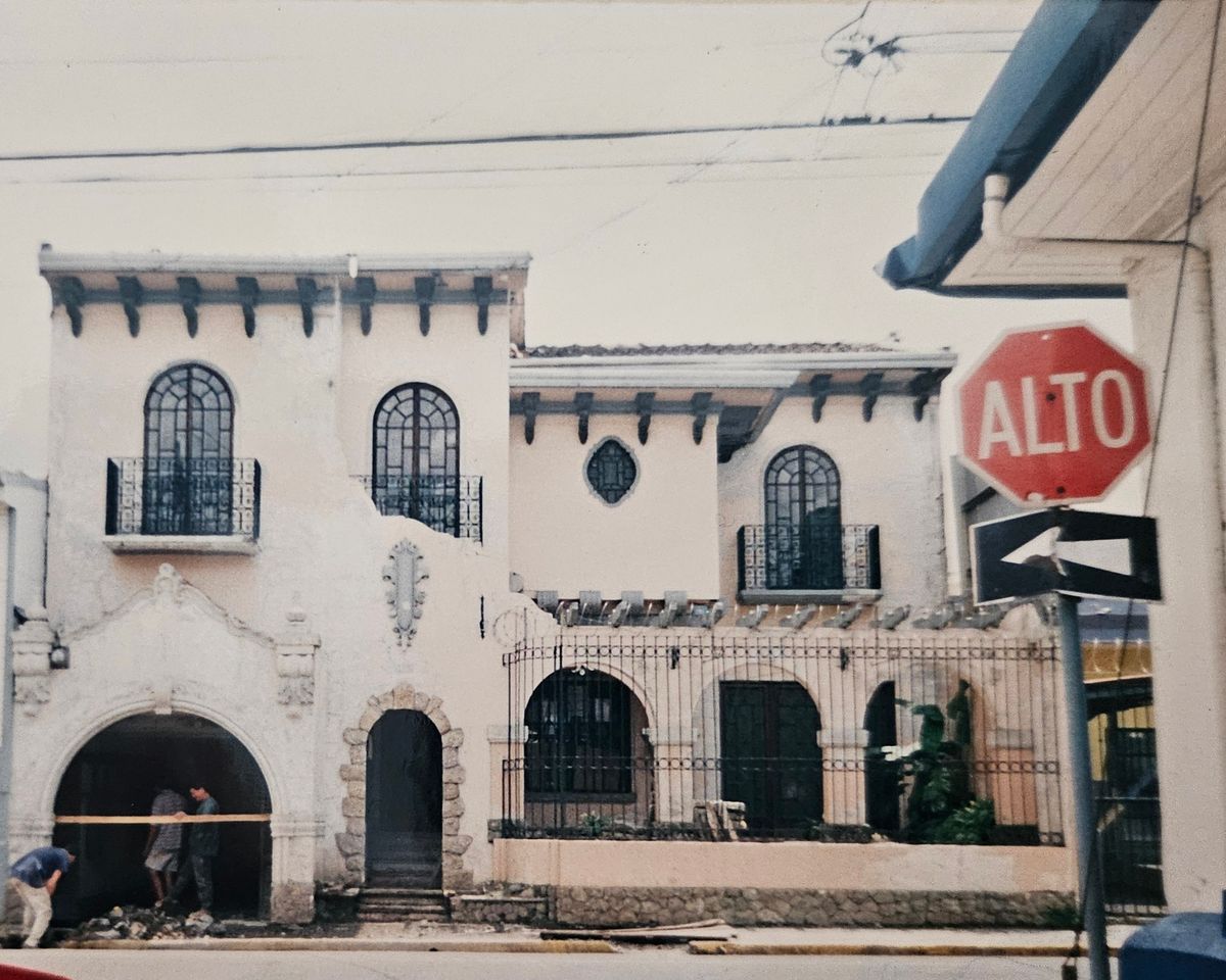 Casa Urgellés 1980s 1